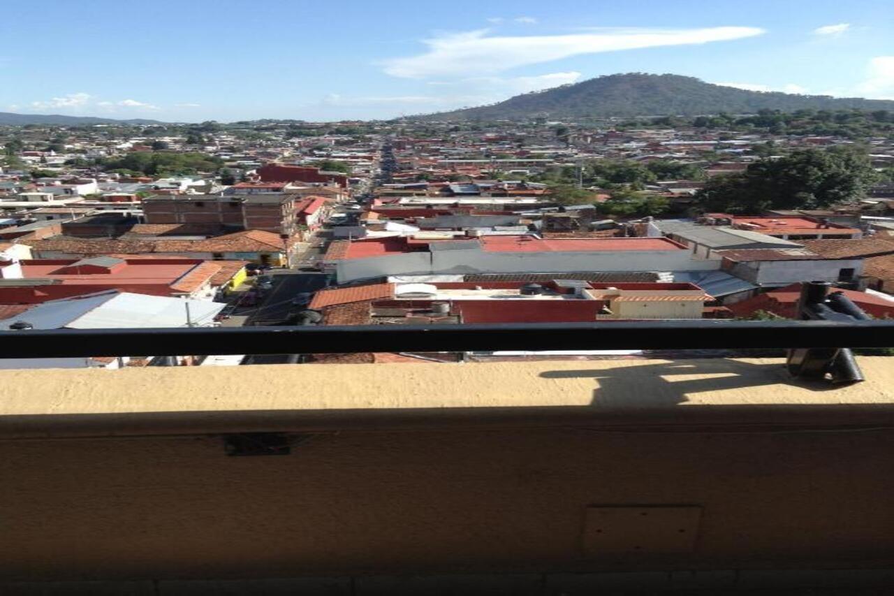 Hotel Real De Uruapan Uruapan  Eksteriør billede