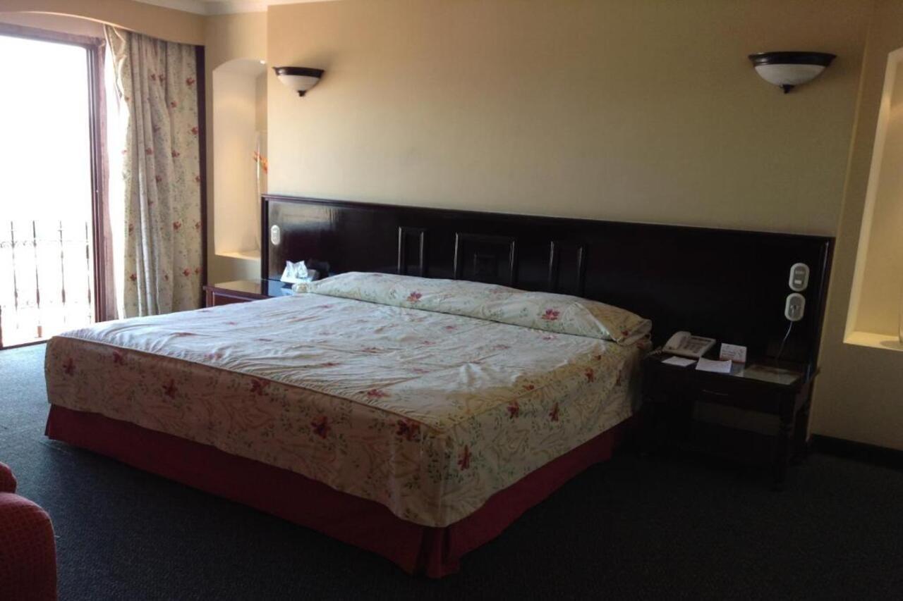 Hotel Real De Uruapan Uruapan  Eksteriør billede
