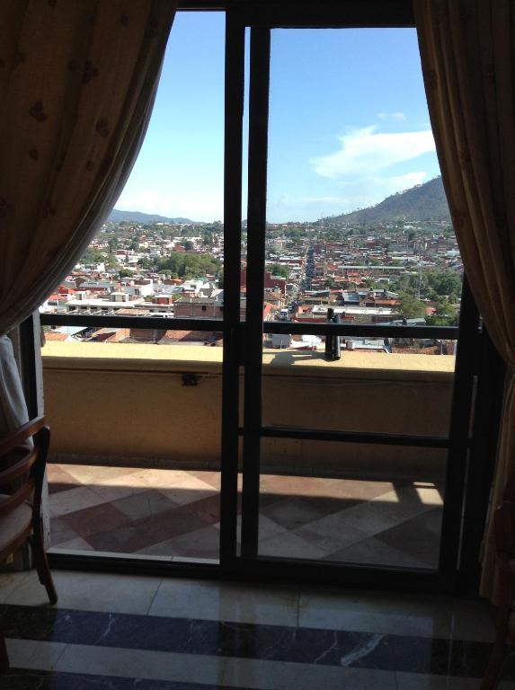 Hotel Real De Uruapan Uruapan  Eksteriør billede