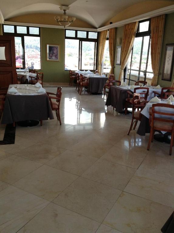 Hotel Real De Uruapan Uruapan  Eksteriør billede